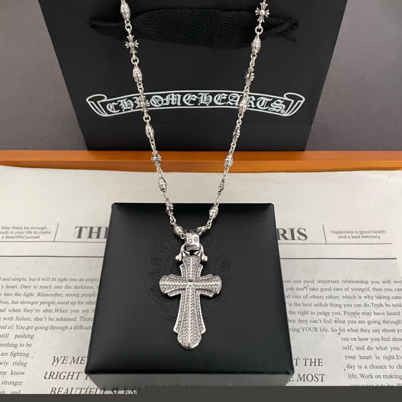 Ch**me He**ts necklaces